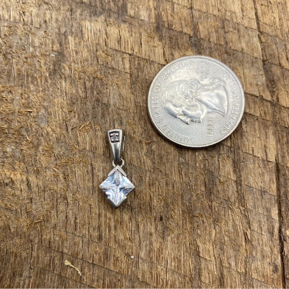 Sterling Silver & 1-1/4 Carat Cubic Zirconium CZ Diamond Shape Pendant - Picture 2 of 6